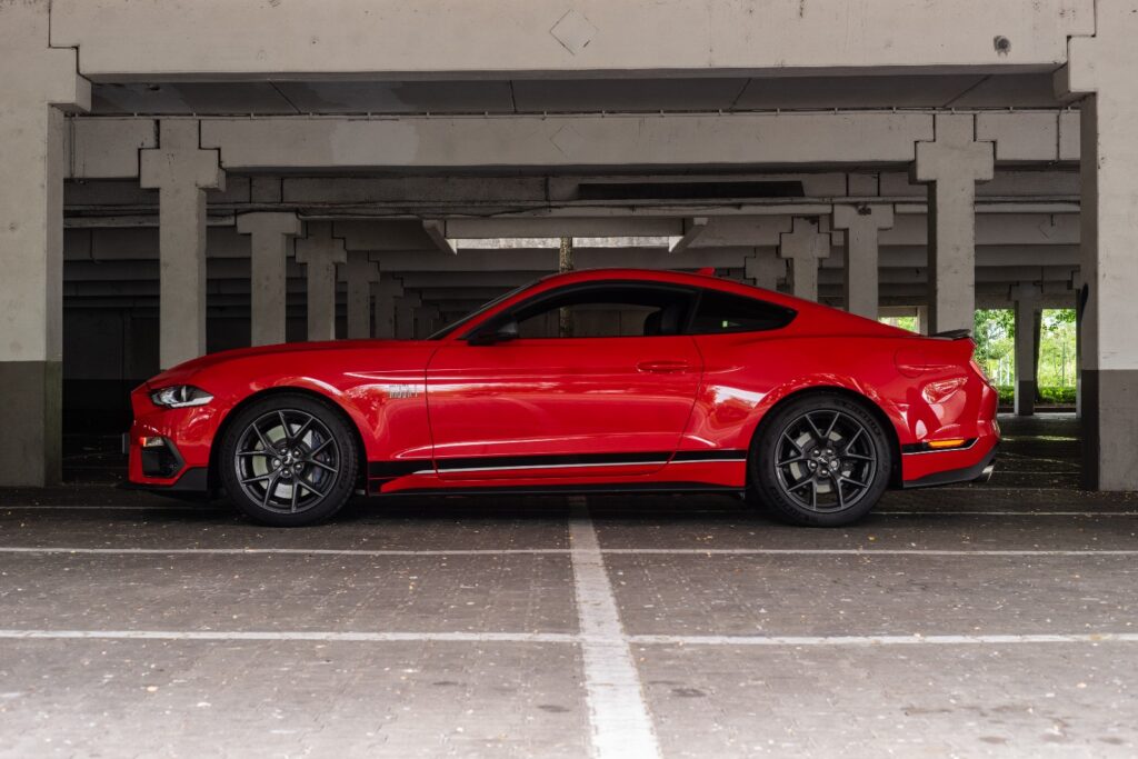 Ford Mustang Mach 1 - Seitenansicht