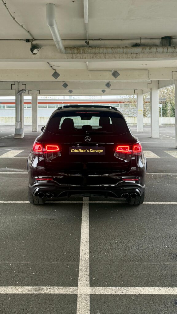 MERCEDES AMG GLC 43