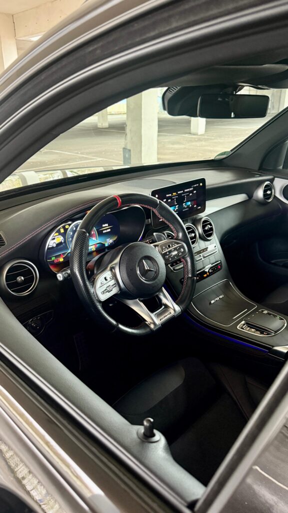 MERCEDES AMG GLC 43
