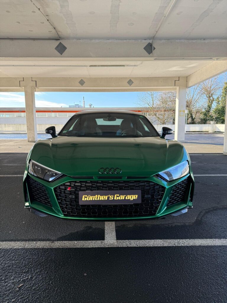 Audi R8